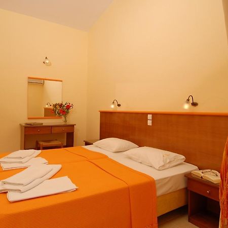 Clio Hotel Alykes  Ngoại thất bức ảnh