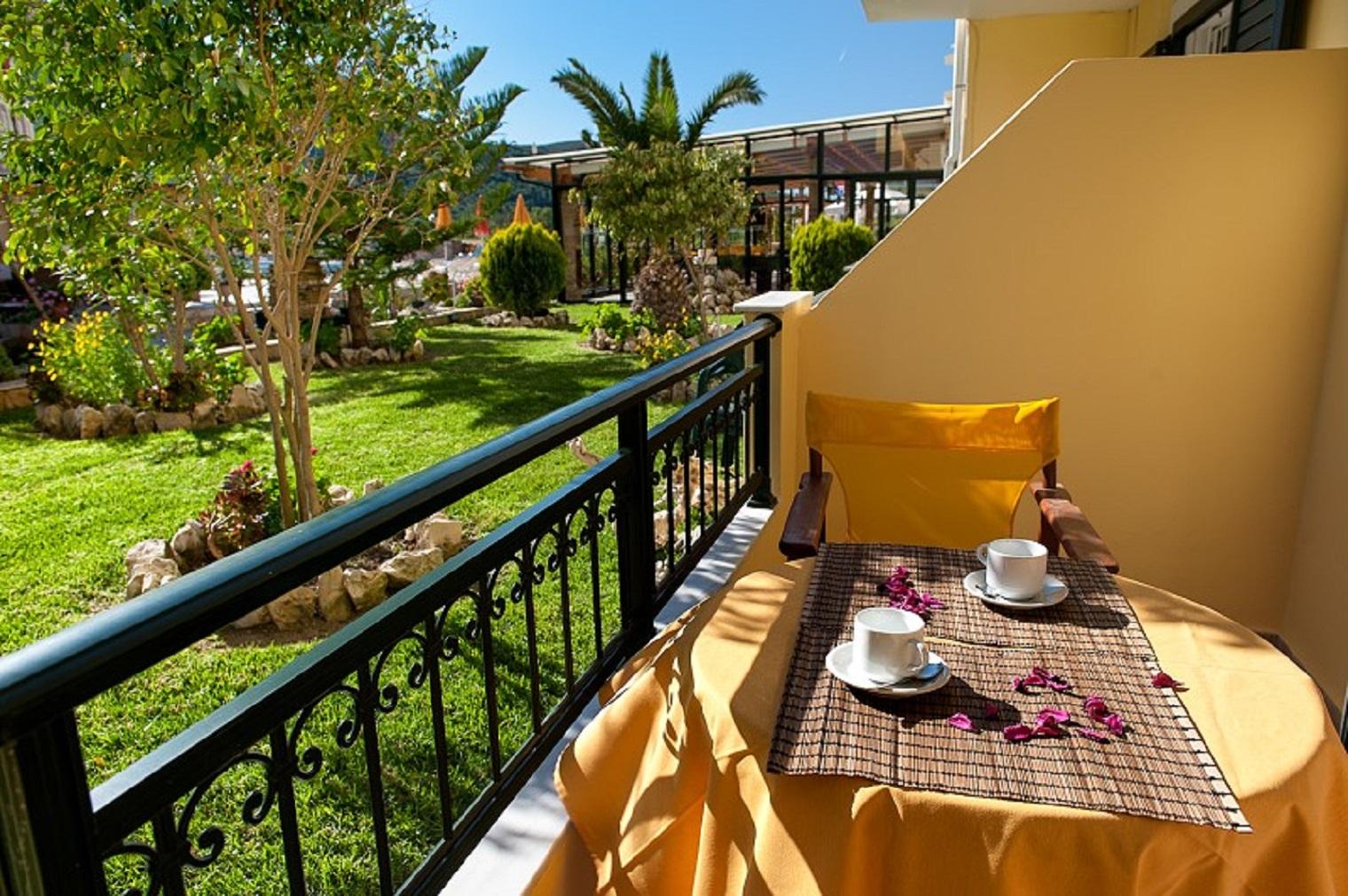 Clio Hotel Alykes  Ngoại thất bức ảnh